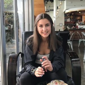 Meet your Posher, Tori